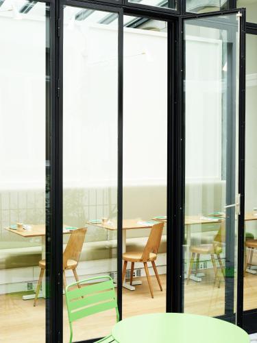 Hotel des Galeries - image 8
