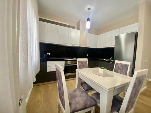 Tirana New Bazaar-Apartment 1, Tirana (photo 8)