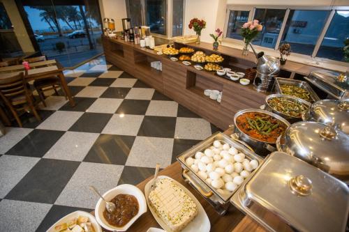 Food and beverages, Nairoukh Hotel Aqaba in Aqaba