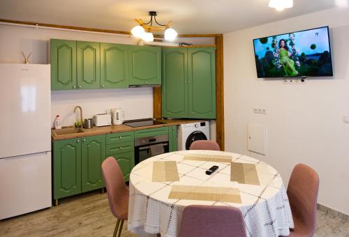 Stone Way Apartment
