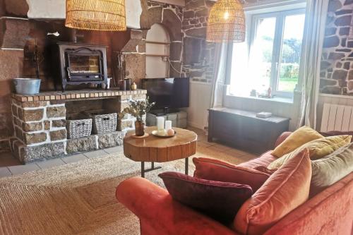 16th century Breton manor - 4 pers gîte à louer Kermouster