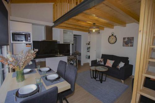  Apartamento Rústico VillaCordido Villaframil Ribadeo in Villaframil