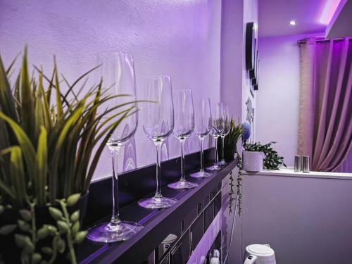 LUXURIOUS 3 BEDROOM APARTMENT: HEART OF WESTEND, Glasgow (photo 7)