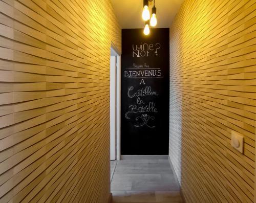 Chaleureux appartement a deux pas du centre-ville de Castillon, de la Dordogne et proche Saint-Emili in Castillon-la-Bataille