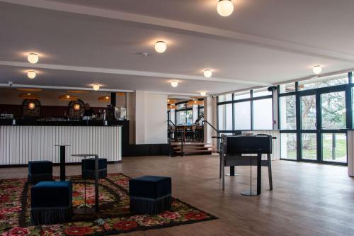 Best Western Saint-Etienne Aeroport Hotel Andrezieux-Boutheon