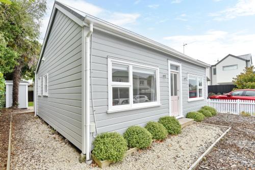 Two-Bedroom House image 7