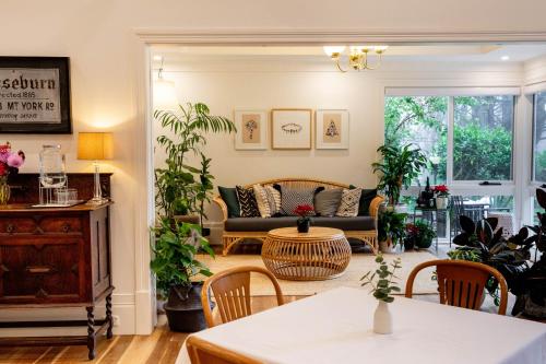 บริการและสิ่งอำนวยความสะดวก, Closeburn House in เขา วิคตอเรีย