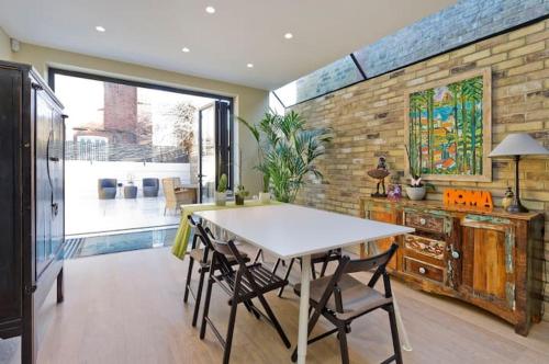 Fairy House of Happiness 4 BD gîte à louer West Brompton Station