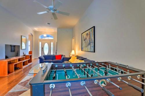Solar Heated Private Pool & Lanai On Golf Course! thumb 4