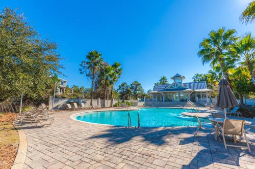 Swimming pool, 13 Inlet Cove in Inlet Beach