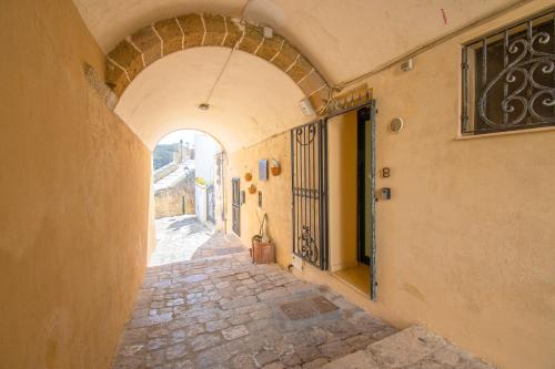 Leondari Rooms