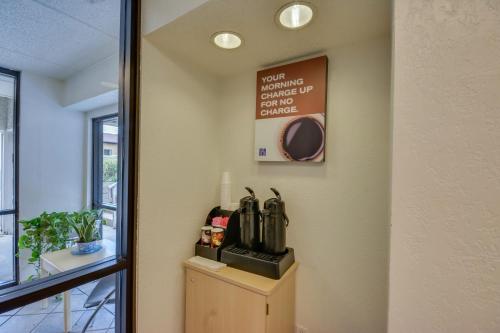 Motel 6-Birmingham AL - image 9