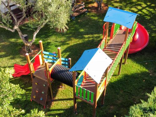 Paris Village Apartments - image 10