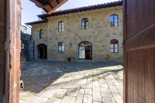 Four-Bedroom Apartment with Patio - Split Level