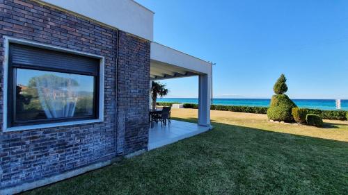 The Cacti II , Luxury Beachfront Villa, Possidi gîte à louer Possidi