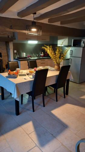 кухня, RELAIS DES VIGNOTTES in Вільфарго