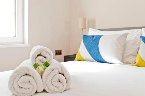 Newly Reno'd 2 Bed with Free Parking, Edinburgh (photo 6)