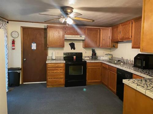 Kitchen, Sheppard's Holler in Logan (WV)