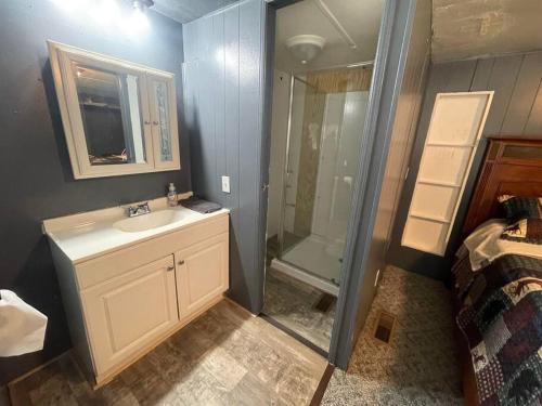 Bathroom, Sheppard's Holler in Logan (WV)