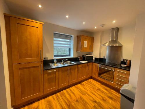 Large Two-Bedroom Apartment image 6