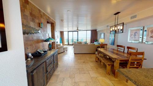 MP318 Beautiful Resort Condo, Heated Pool, Boardwalk in Padre Island, Vereinigte Staaten von Amerika