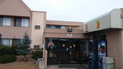 Super 8 by Wyndham Laramie Super 8 by Wyndham Laramie