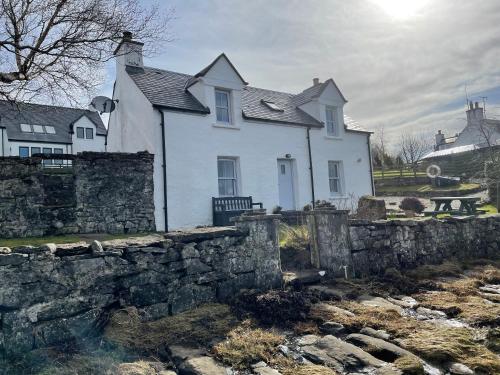 Tidal Cottage On The Shore Isle of Skye Isle Of Skye