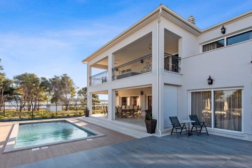 Villa Carolus in Vodice