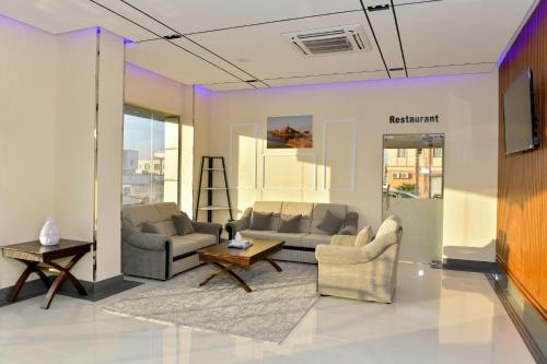 Lobby, Summit Hotel Suites القمة للأجنحة الفندقيه  in Seeb (Muscat)