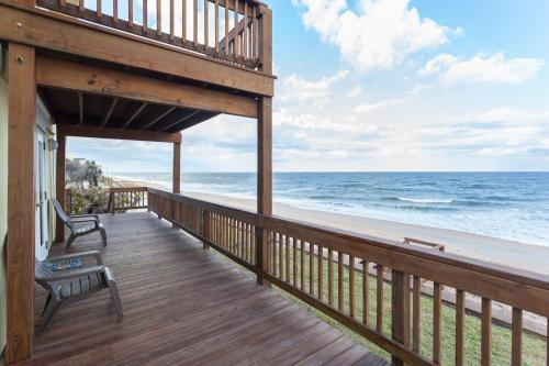Napping Turtle 3 Bedrooms Ocean Front Sleeps 9 Wireless Internet - main image