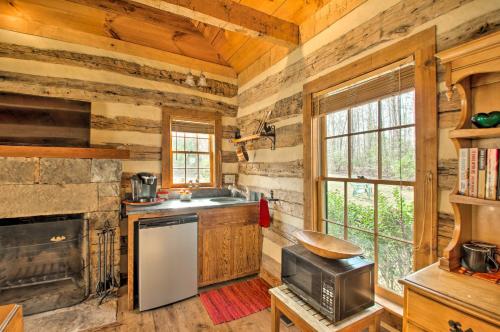 Lovely Wooded Cabin with Numerous Trails On-Site!