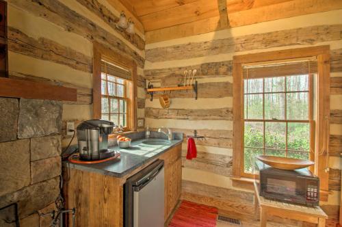 Lovely Wooded Cabin with Numerous Trails On-Site!