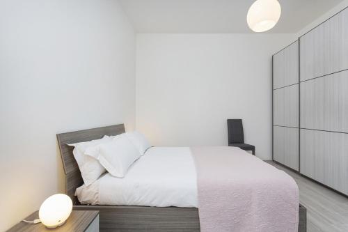 Contemporary apartment in Sturla by Wonderful Italy, Janov (fotografie 9)