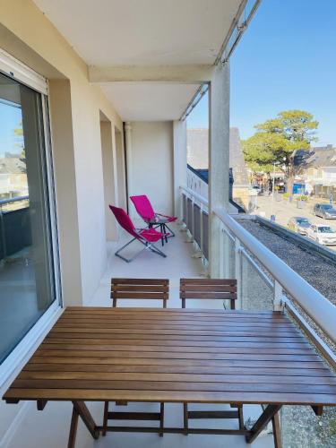 Apartment with Balcony image 10