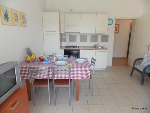 Two-Bedroom Apartment image 7
