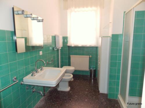 Two-Bedroom Apartment image 3