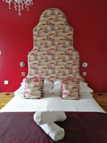King Room image 4