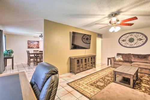 Family Home with Patio and Grill 2 Mi to Golf! - image 12