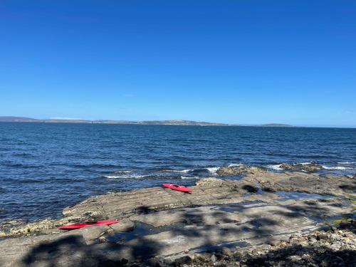 Beachside Taroona with Spa