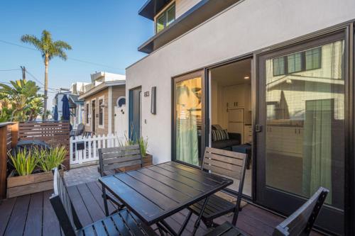 Sunset Haven in San Diego, USA
