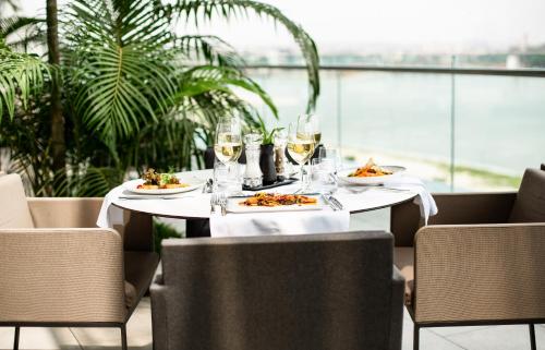 Noom Hotel Abidjan Plateau