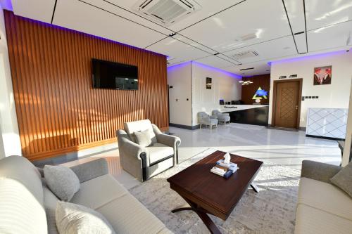 Lobby, Summit Hotel Suites القمة للأجنحة الفندقيه  in Al Maabilah
