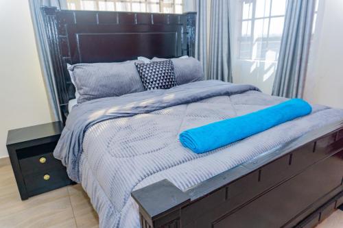 One-Bedroom Apartment image 10