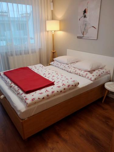 Apartment image 10