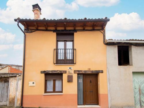  Snug holiday home in Ribera del Duero with garden in Langa de Duero