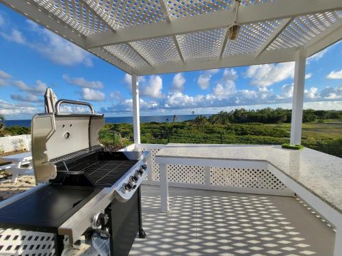 Unique Rare Villa! Retreat Style, Full Sea Views With Private Pool & Hot Tub! villa