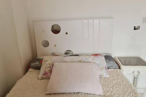 Single bedroom in a shared apartment Girls only hosting family, Le Caire (photo 2)