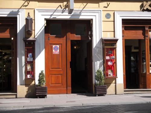 Golden Lion Guest Rooms Szewska 19 4