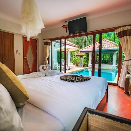 Khanom Sea Beach Resort thumbnail 4