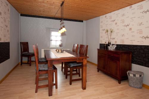 Ferienwohnung Uwe's Sporthütte - image 9